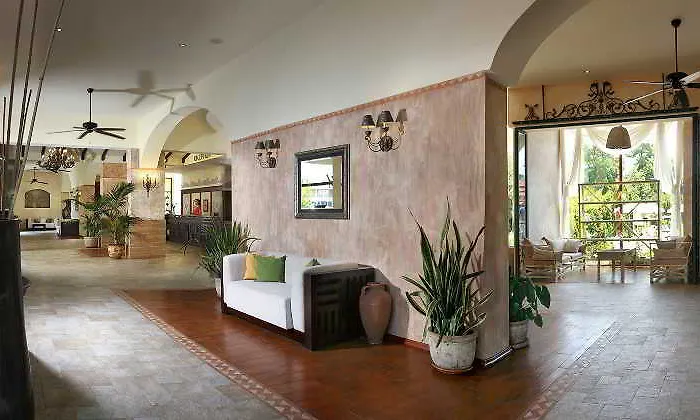 阿尔巴全包酒店 4*