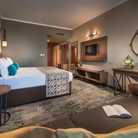 Hotell Alba 4*