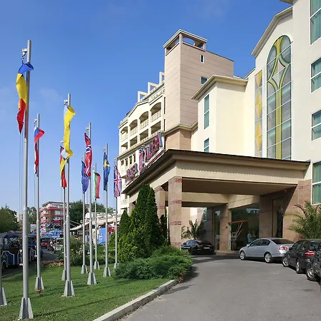 Alba Hotel 4*