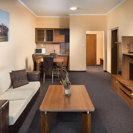 Alba Hotel 4*