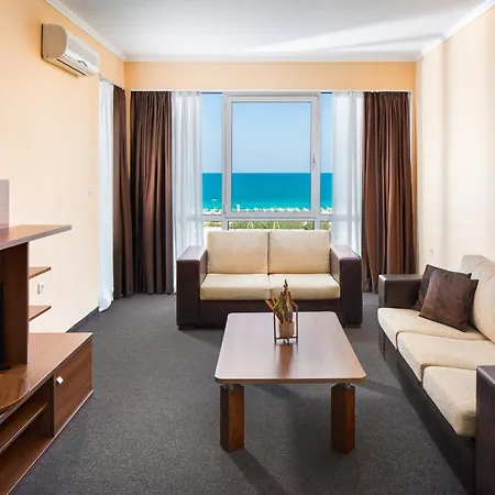 Alba Hotel 4*