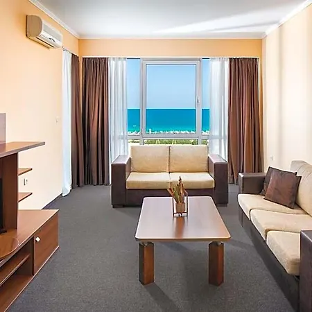 Alba Hotel 4*
