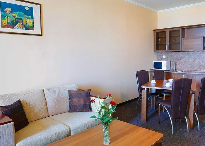 Alba Szálloda Napospart