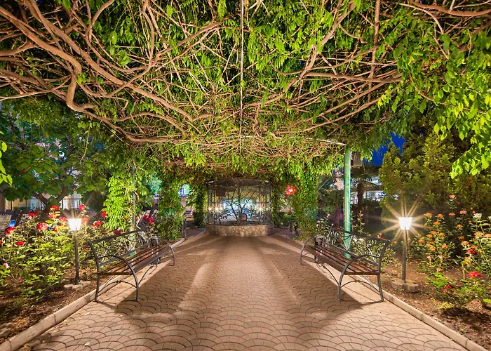 Ξενοδοχείο Alba 4*